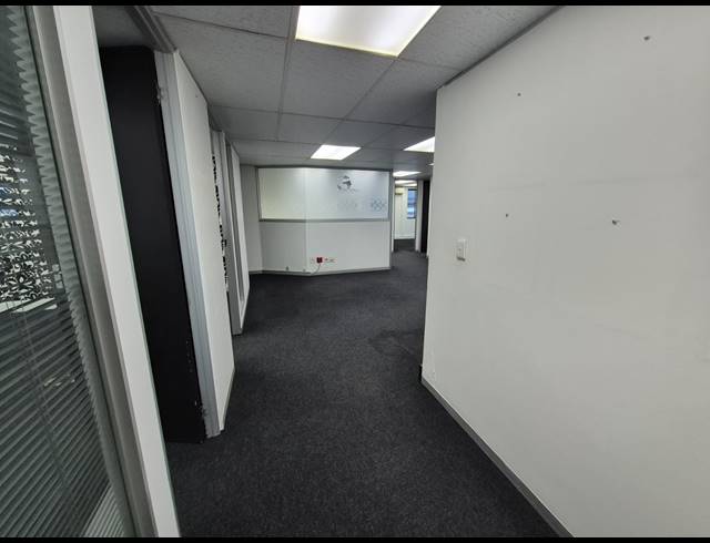 143M² OFFICE TO LET IN MORNINGSIDE